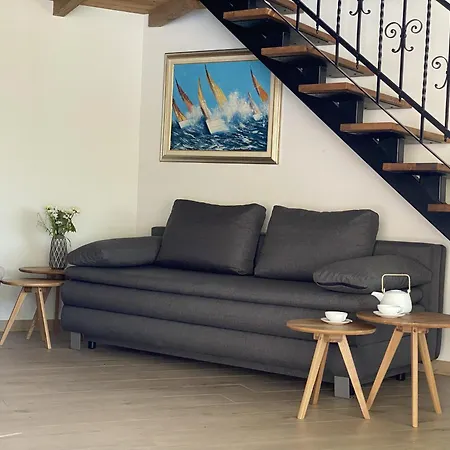 Bubo House * Črni Kal
